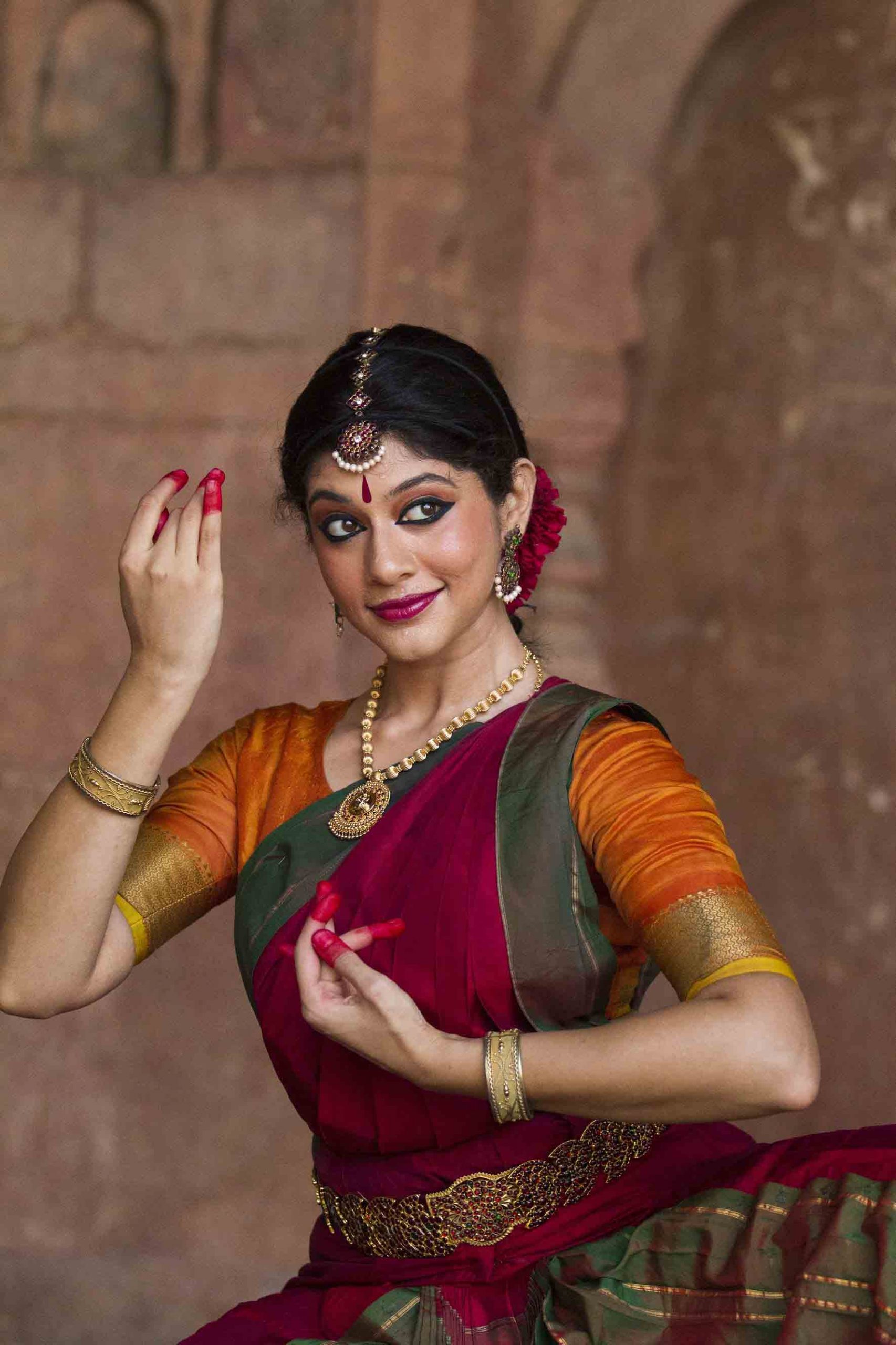 Dakshina showing an expressive Bharatanatyam hand gesture